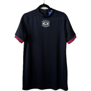 Adidas Originals Embellished Arts with Embroidered Eye Detail  Size Medium